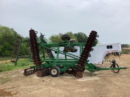 John Deere 2632VT Vertical Tillage Tool