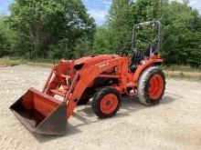 Kubota L3901 Tractor W/ Kubota LA525FL Loader