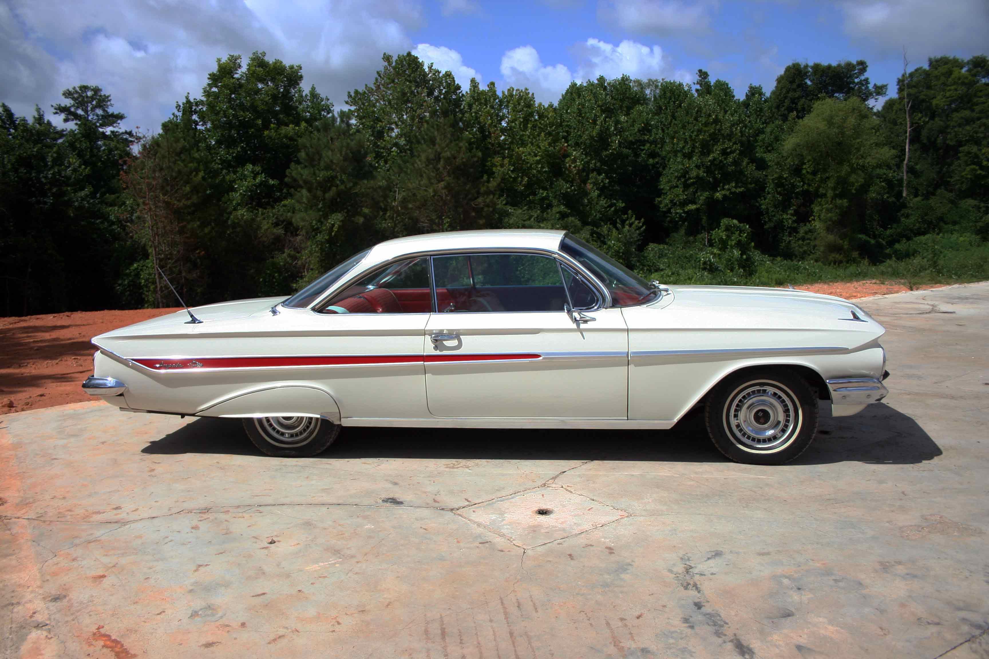 1961 Chevrolet Impala (Bubble Top)