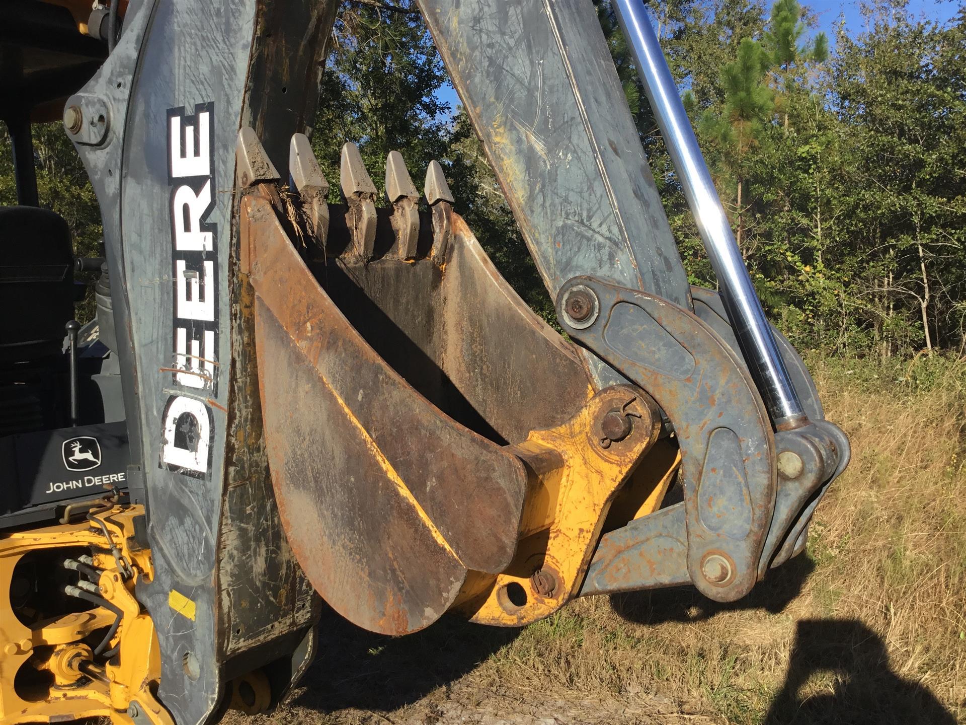 JOHN DEERE 310J BACKHOE