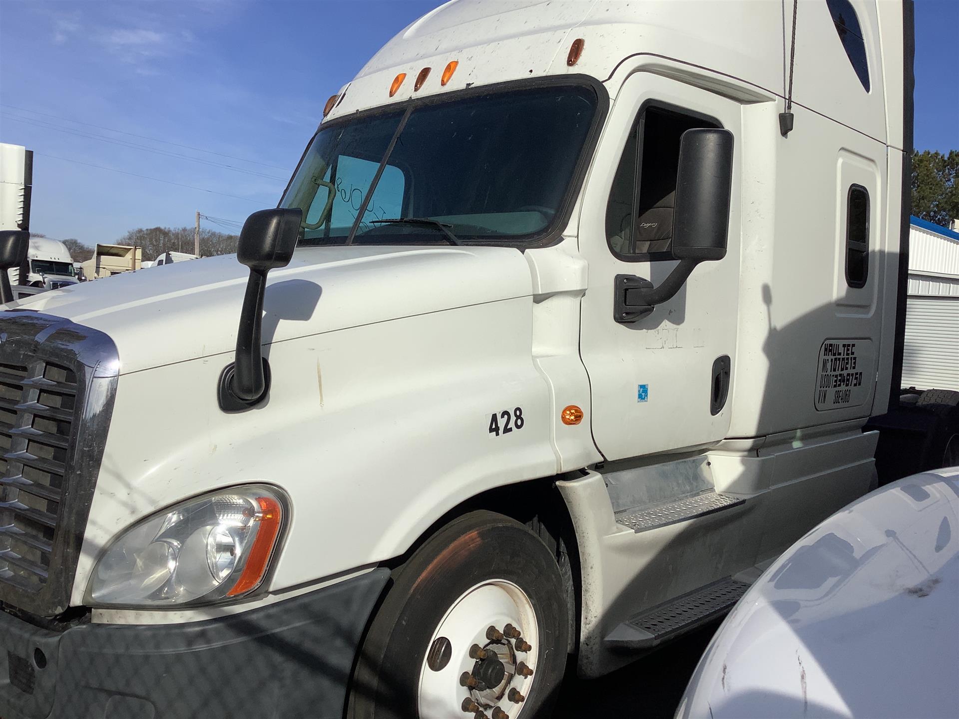 2013 FREIGHTLINER CASCADIA