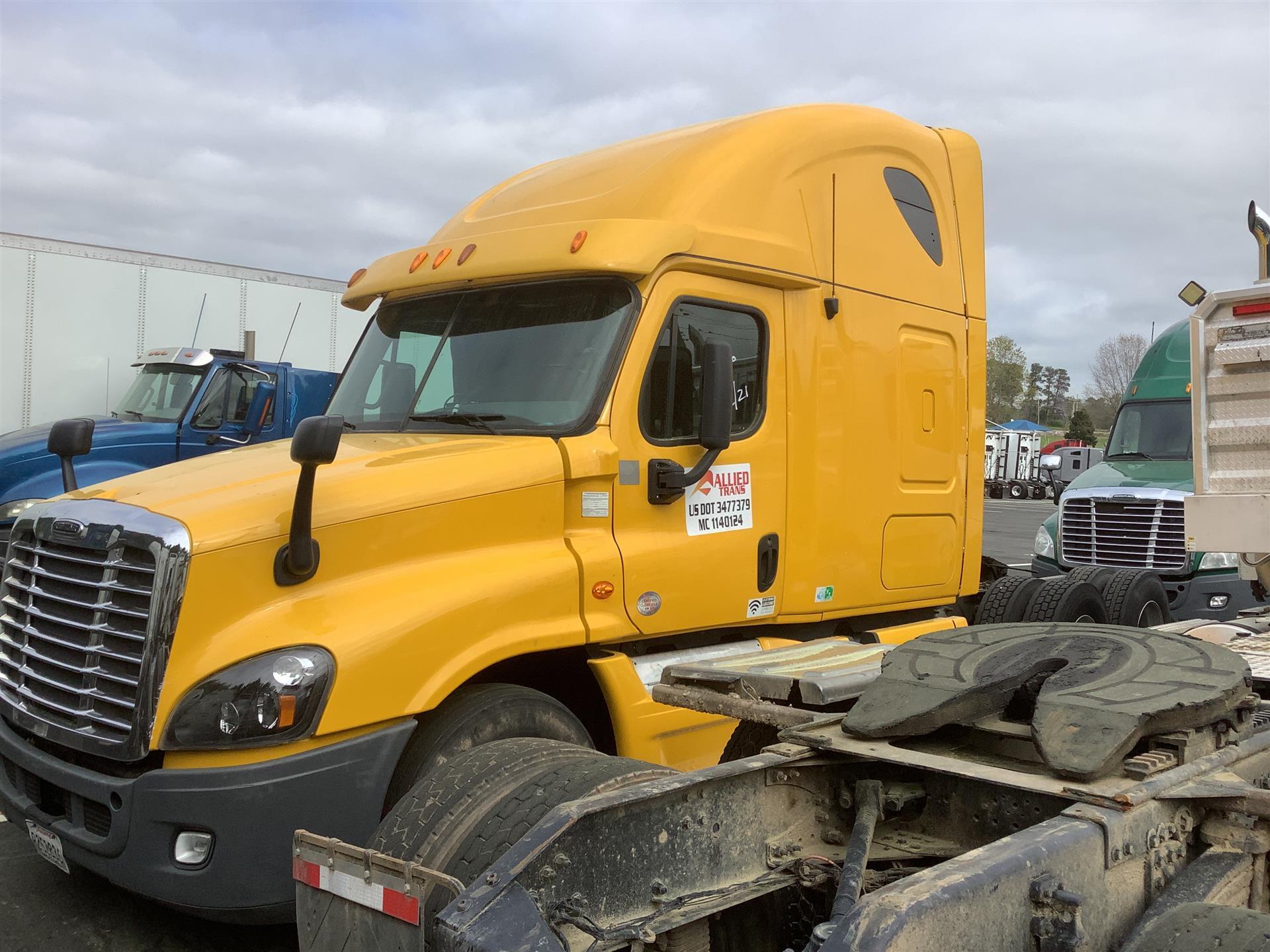 2013 FREIGHTLINER CASCADIA