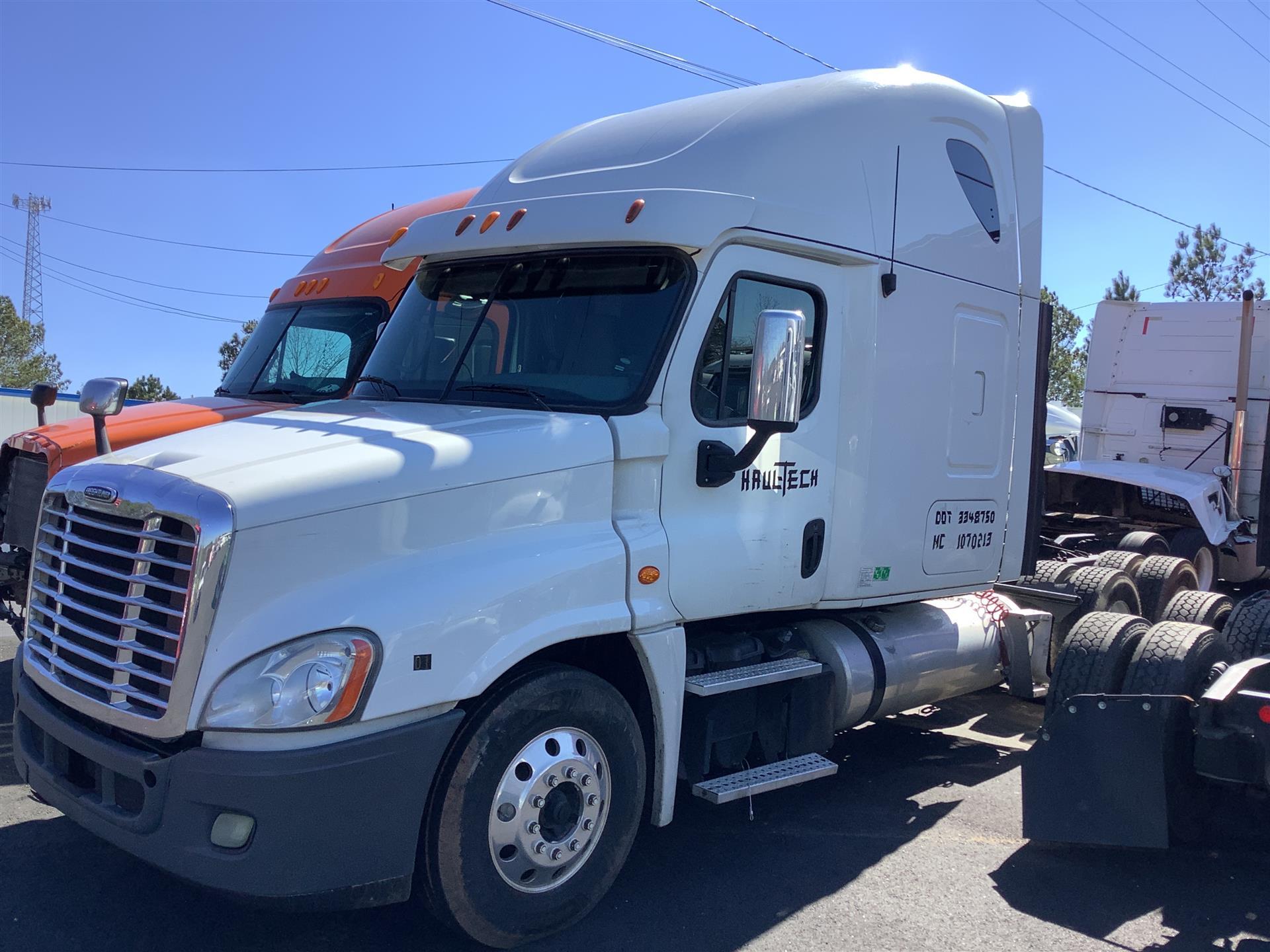 2013 FREIGHTLINER CASCADIA