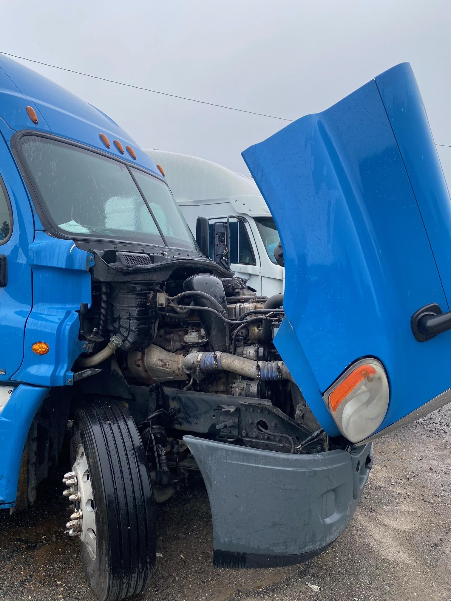 2011 FREIGHTLINER CASCADIA