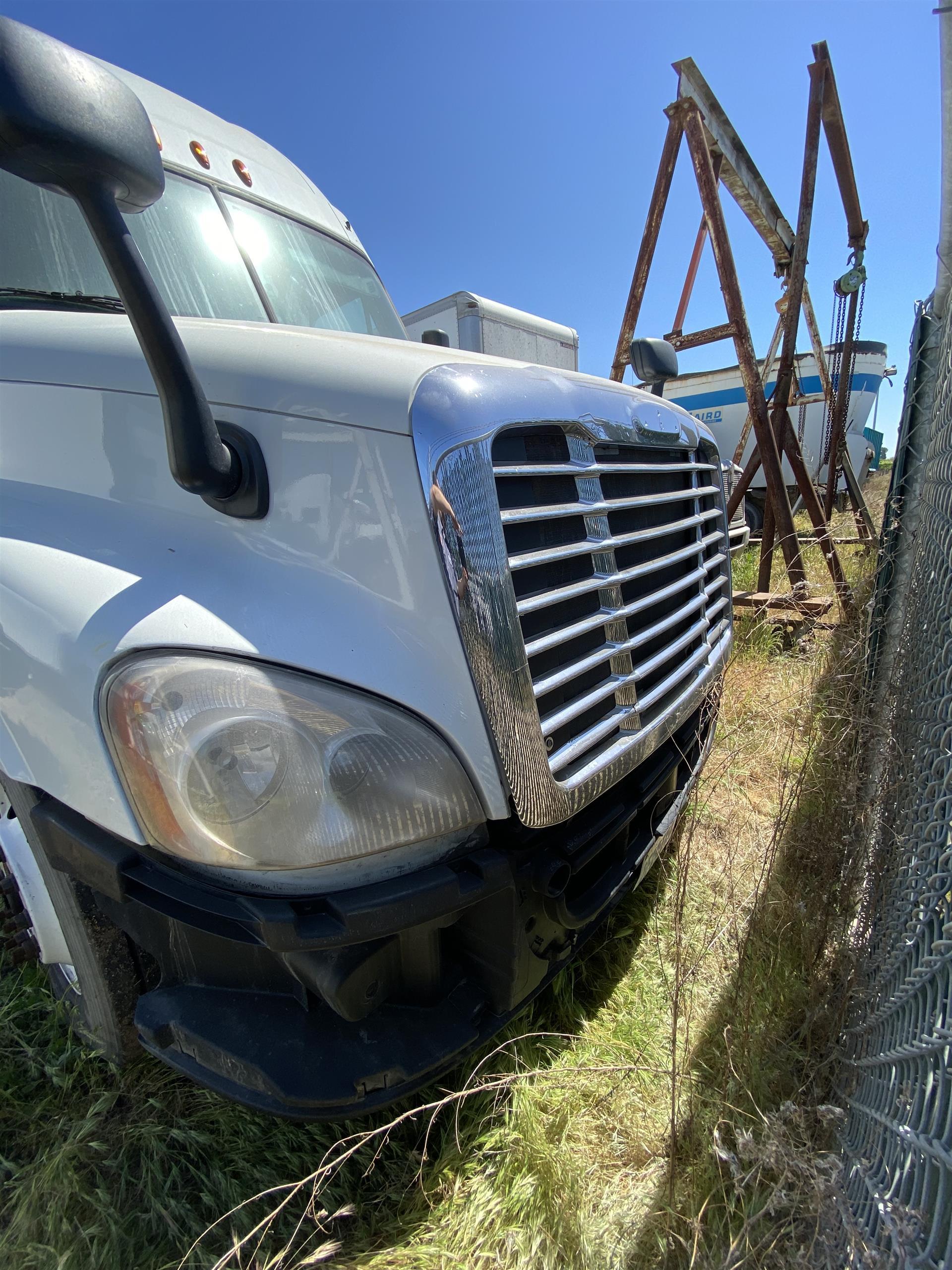 2014 FREIGHTLINER CASCADIA