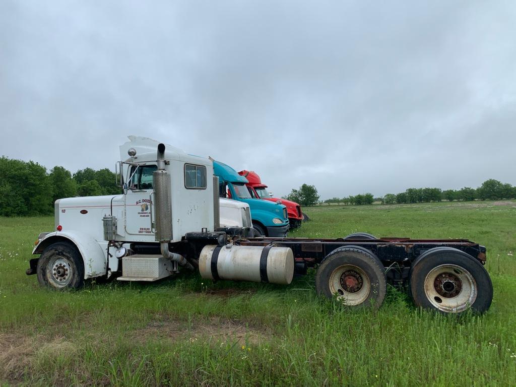 1981 PETERBILT CLASSIC