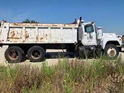 1985 MACK R MODEL DUMP TRUCK