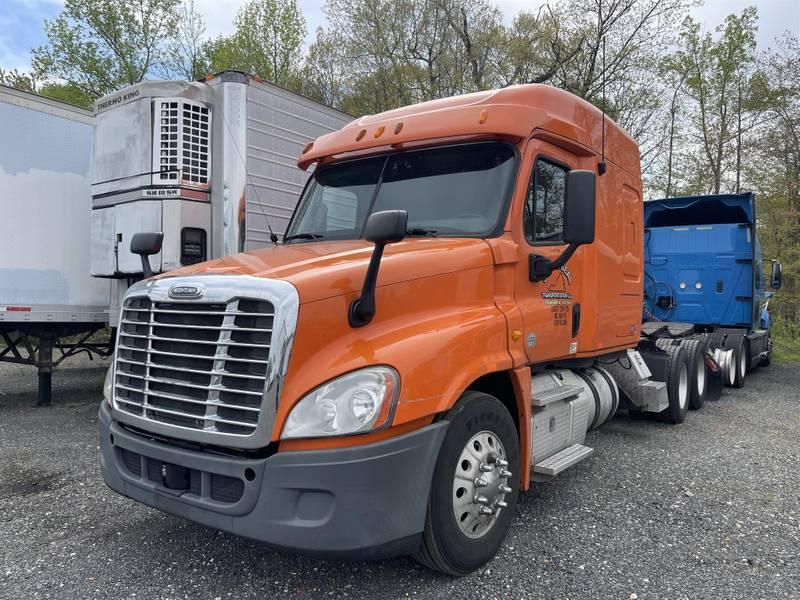 2013 FREIGHTLINER CASCADIA