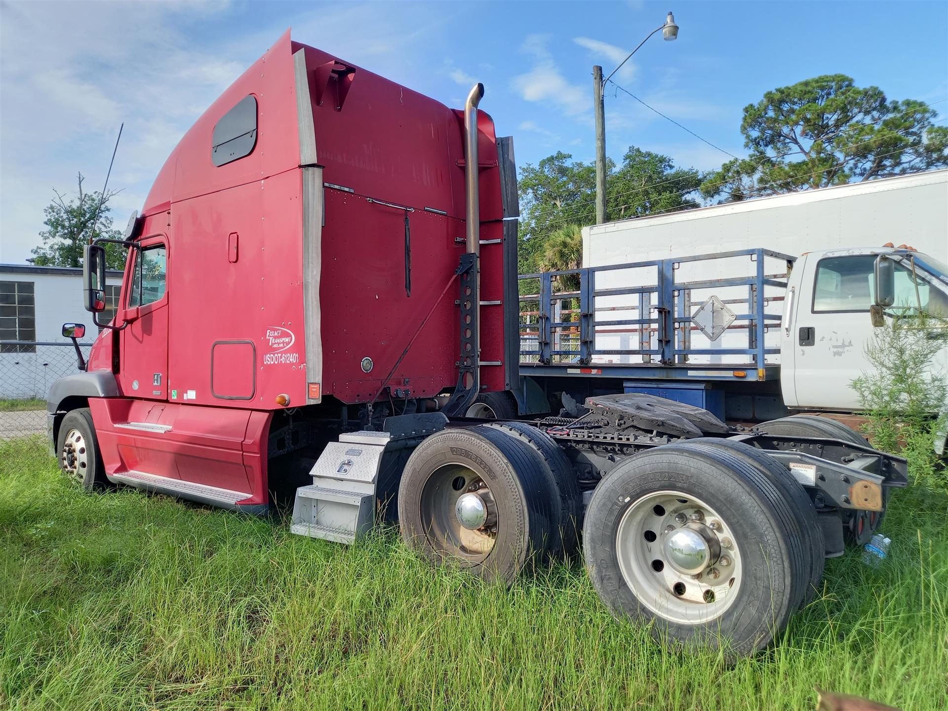 2010 FREIGHTLINER COLUMBIA