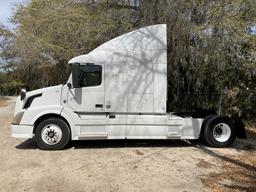 2012 VOLVO VNL64