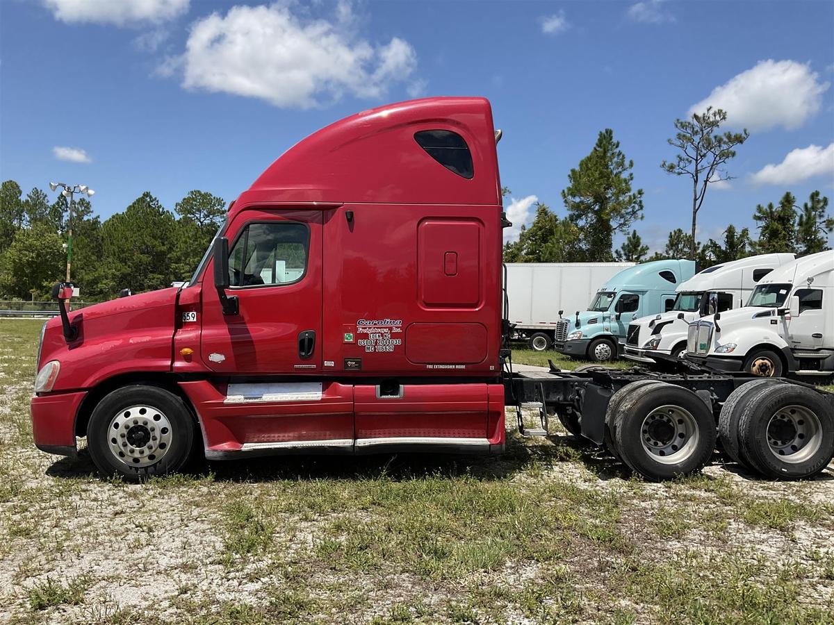 2012 FREIGHTLINER CASCADIA