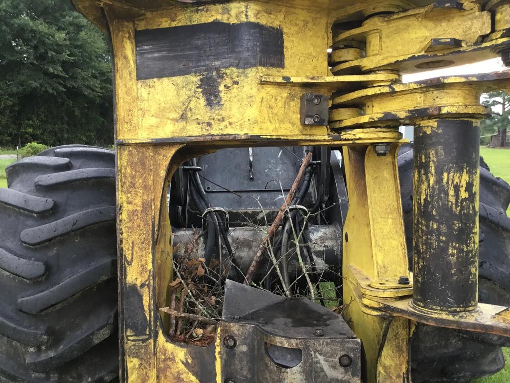 JOHN DEERE 643K