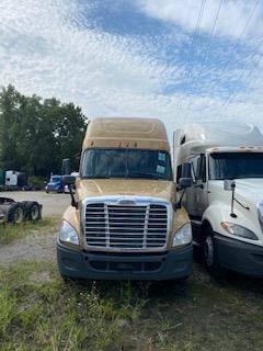 2014 FREIGHTLINER CASCADIA