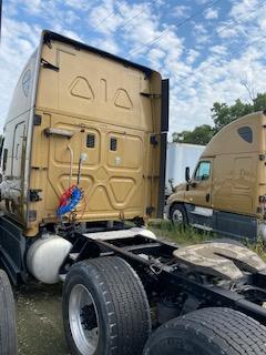 2014 FREIGHTLINER CASCADIA