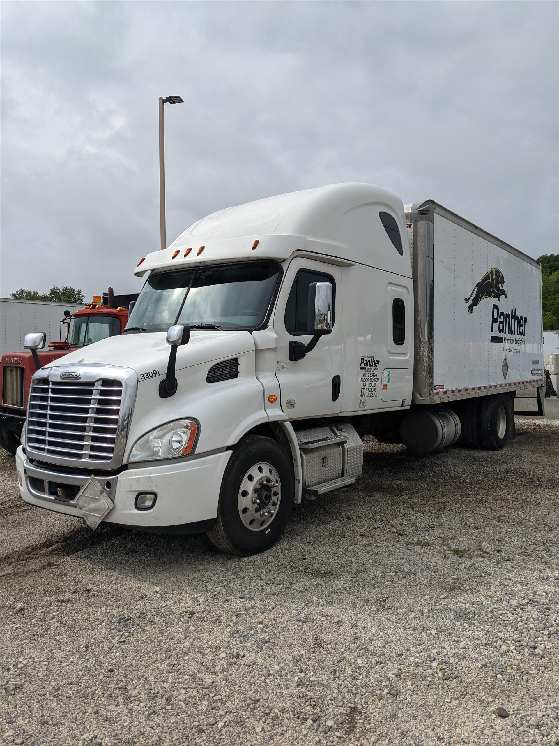 2017 FREIGHTLINER CASCADIA