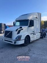 2016 VOLVO VNL SLEEPER