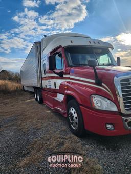 2019 FREIGHTLINER CASCADIA TANDEM AXLE SLEEPER