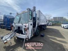 2013 MACK LEU614 GLIDER REFUSE TRUCK