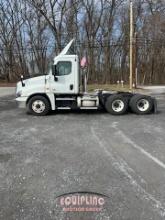 2016 FREIGHTLINER CASCADIA TANDEM AXLE DAY CAB