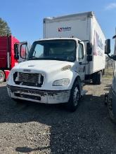 2004 Freightliner M2 BOX TRUCK