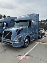 2014 VOLVO VNL SLEEPER TRUCK