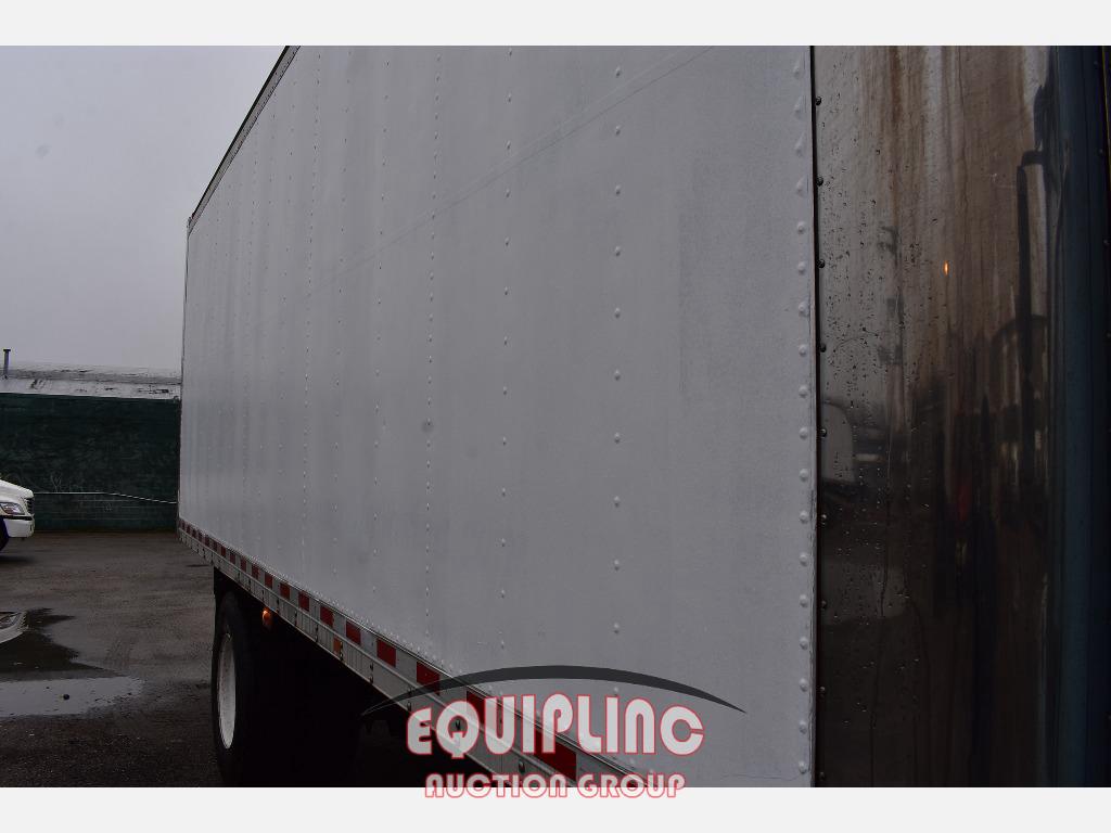 2012 FREIGHTLINER M2 22FT REEFER BOX