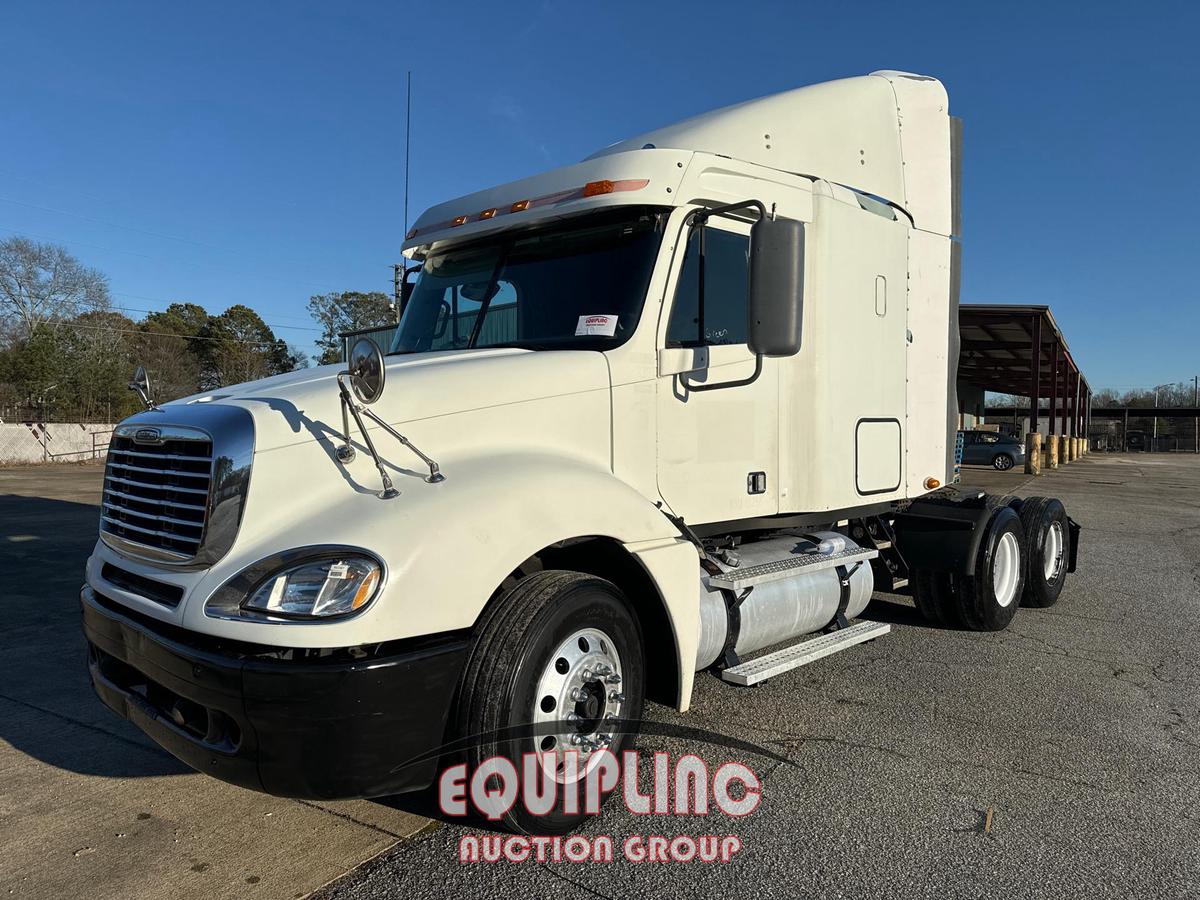 2007 FREIGHTLINER CL120 TANDEM AXLE MID ROOF SLEEPER