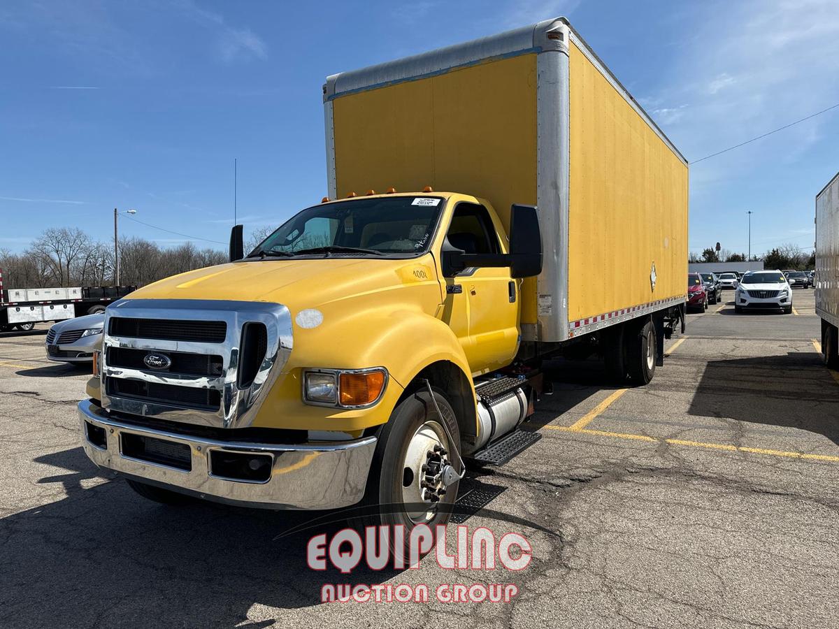 2013 FORD F-750 BOX TRUCK