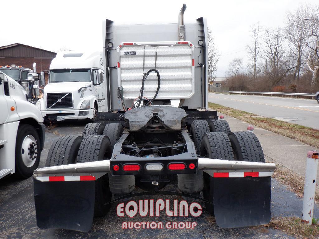 2020 PETERBILT 579 SLEEPER TRUCK