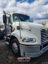 2013 MACK CXU613 TANDEM AXLE DAY CAB