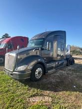 2017 KENWORTH T680 TANDEM AXLE SLEEPER