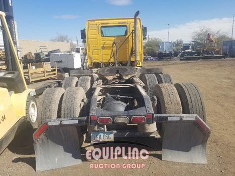 2015 Volvo VNM64T630 DAY CAB