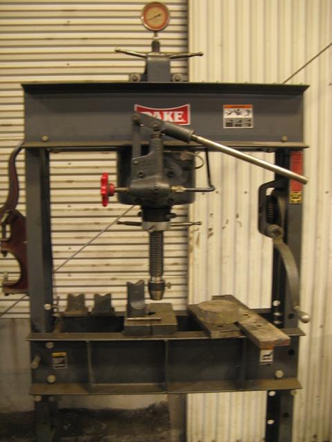 Dake hydraulic press