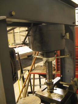 Dake hydraulic press