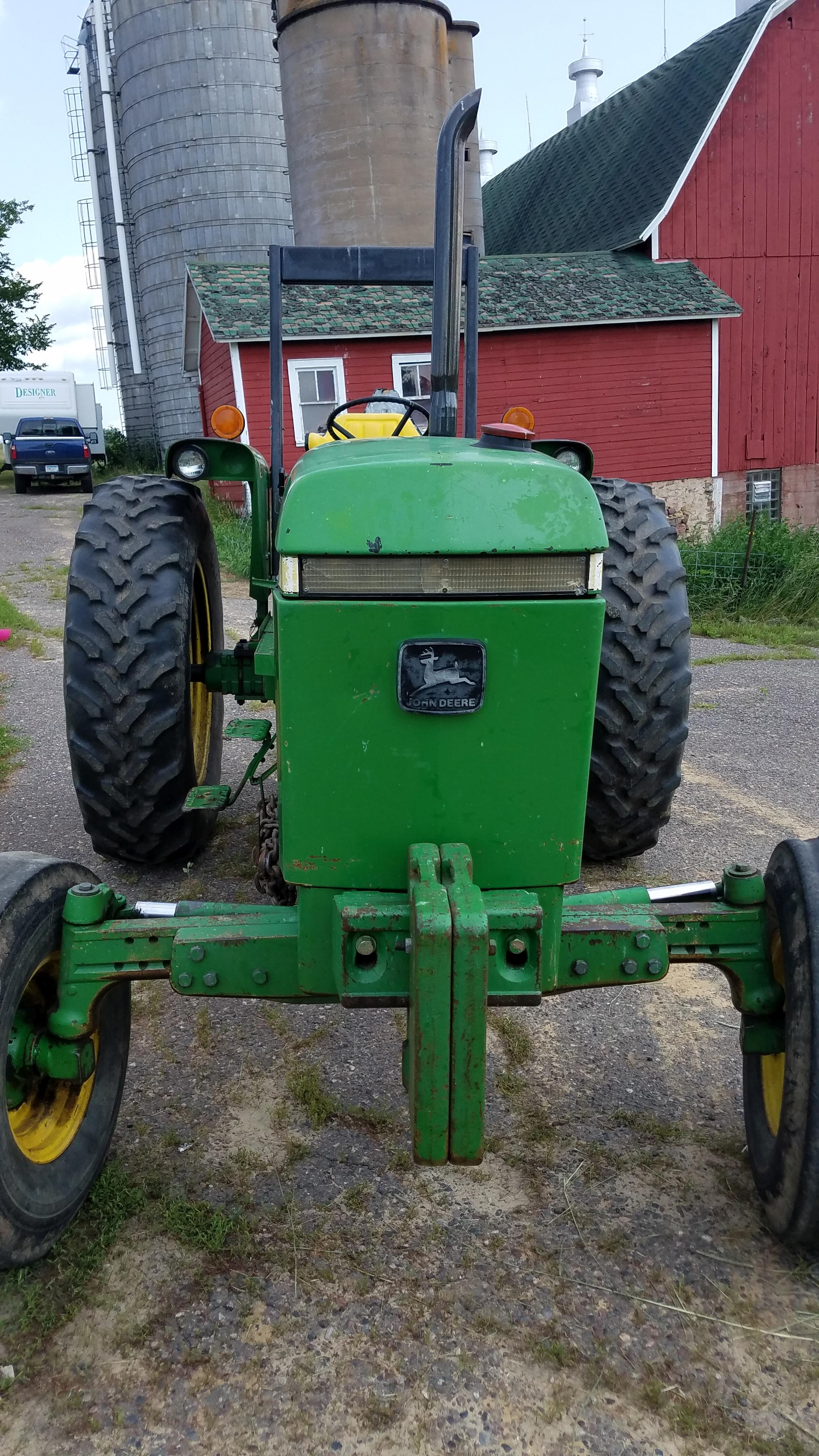 John Deere 2955 s/n: L2955T692581 - One owner, purchased new in 1990. 6276