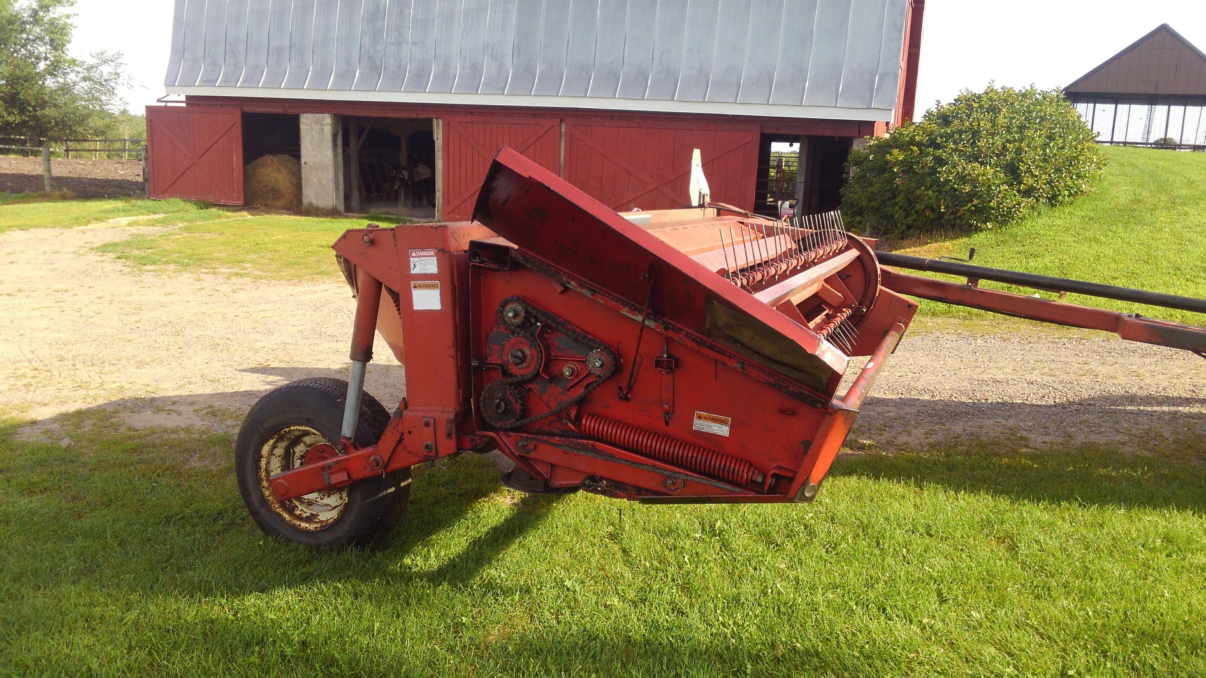 Gehl 2170 haybine. Good working condition. Replaced this season: new sickle