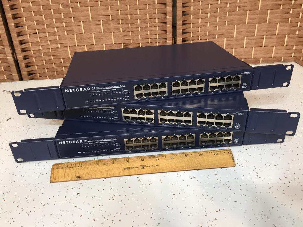 Netgear JS524 Prosafe 24 Port Gigabit RackMount Switch 3pcs