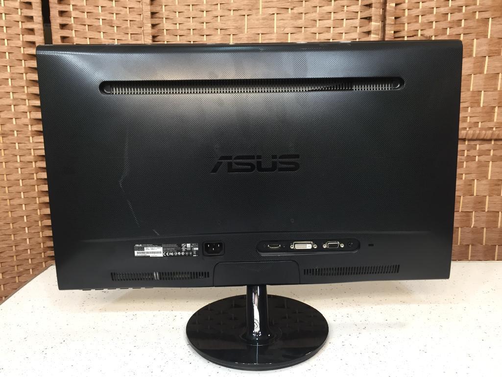 Asus VivoPC M32CD Intel i5-7400 3.0GHz 8GB 640GB Win 10 Pro Desktop Computer