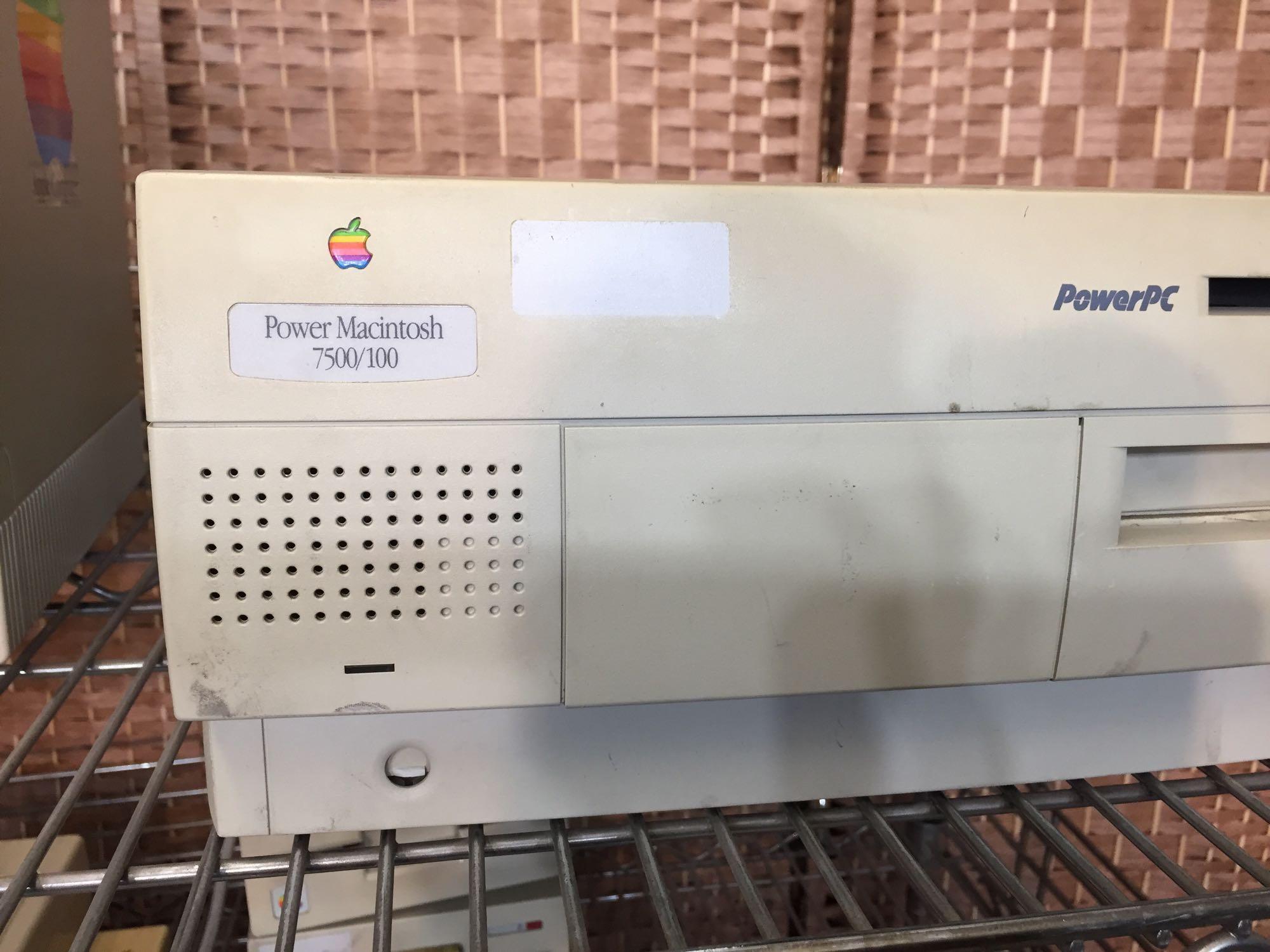 Vintage Apple Electronics / Macintosh SE / Power Macintosh / Apple IIc IIe II Plus / Macintosh II