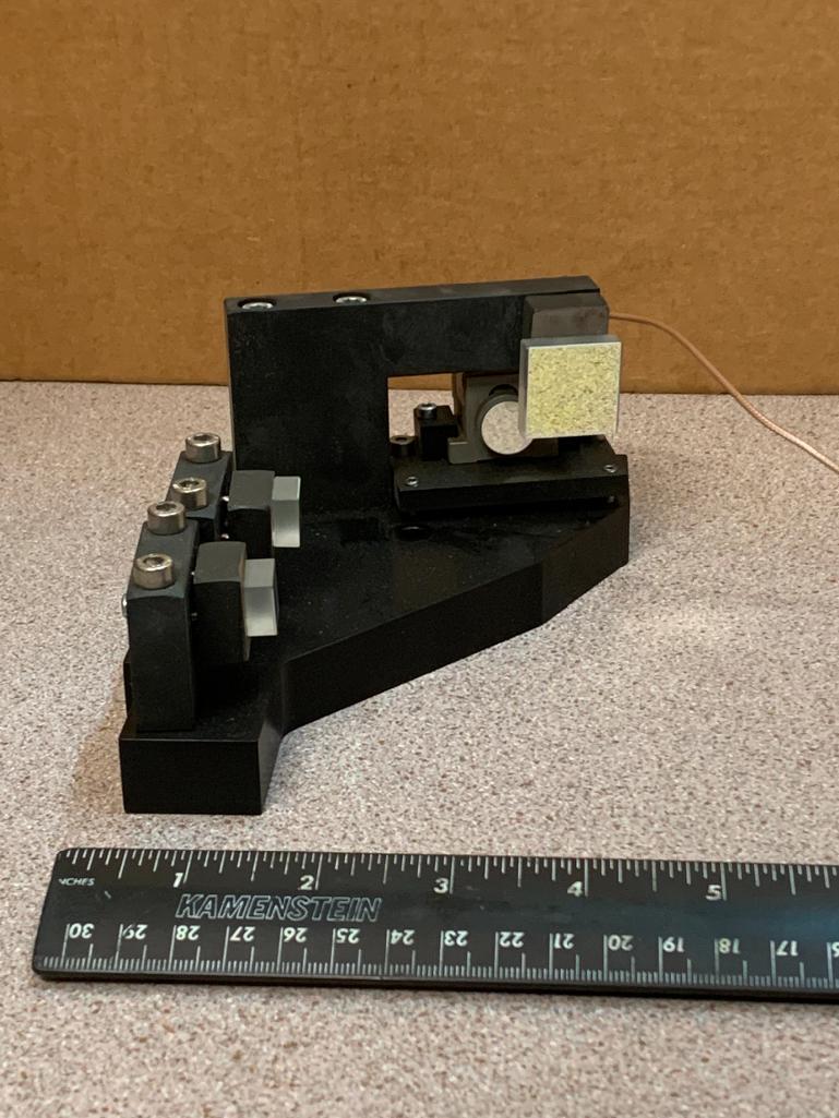 PI Physik Instrumente E610...Amplifier / Controller & Piezo Laser Beam Steering Mirror