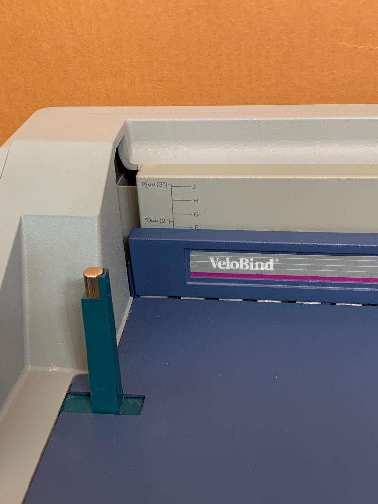 GBC Velobind 750 Book Binding Machine