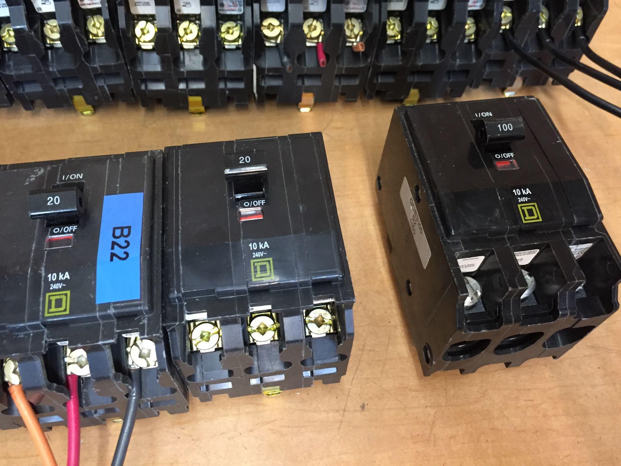 Square D 20amps Circuit Breakers