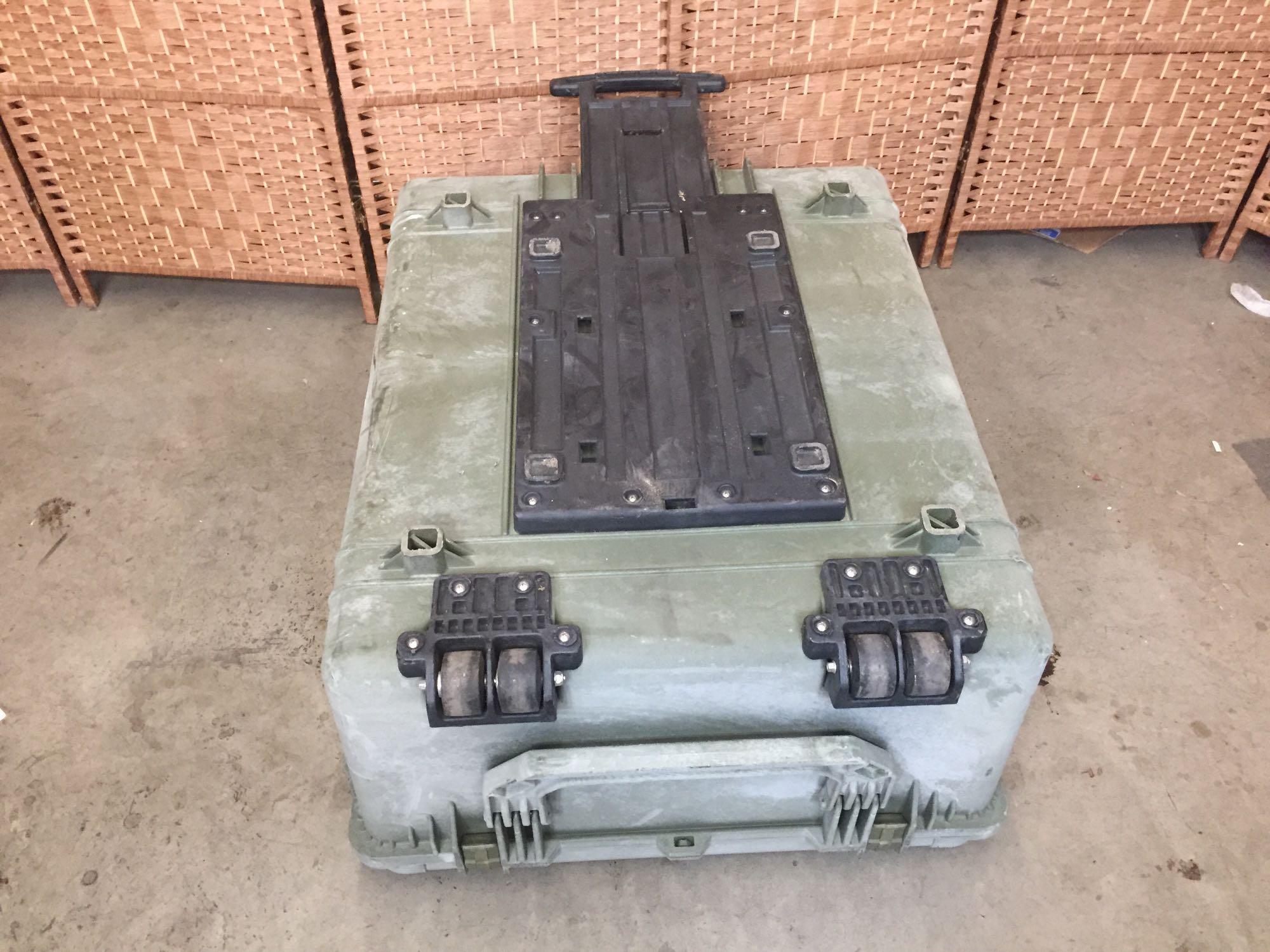 Pelican 1690 Protector Transport Case 27x33x19