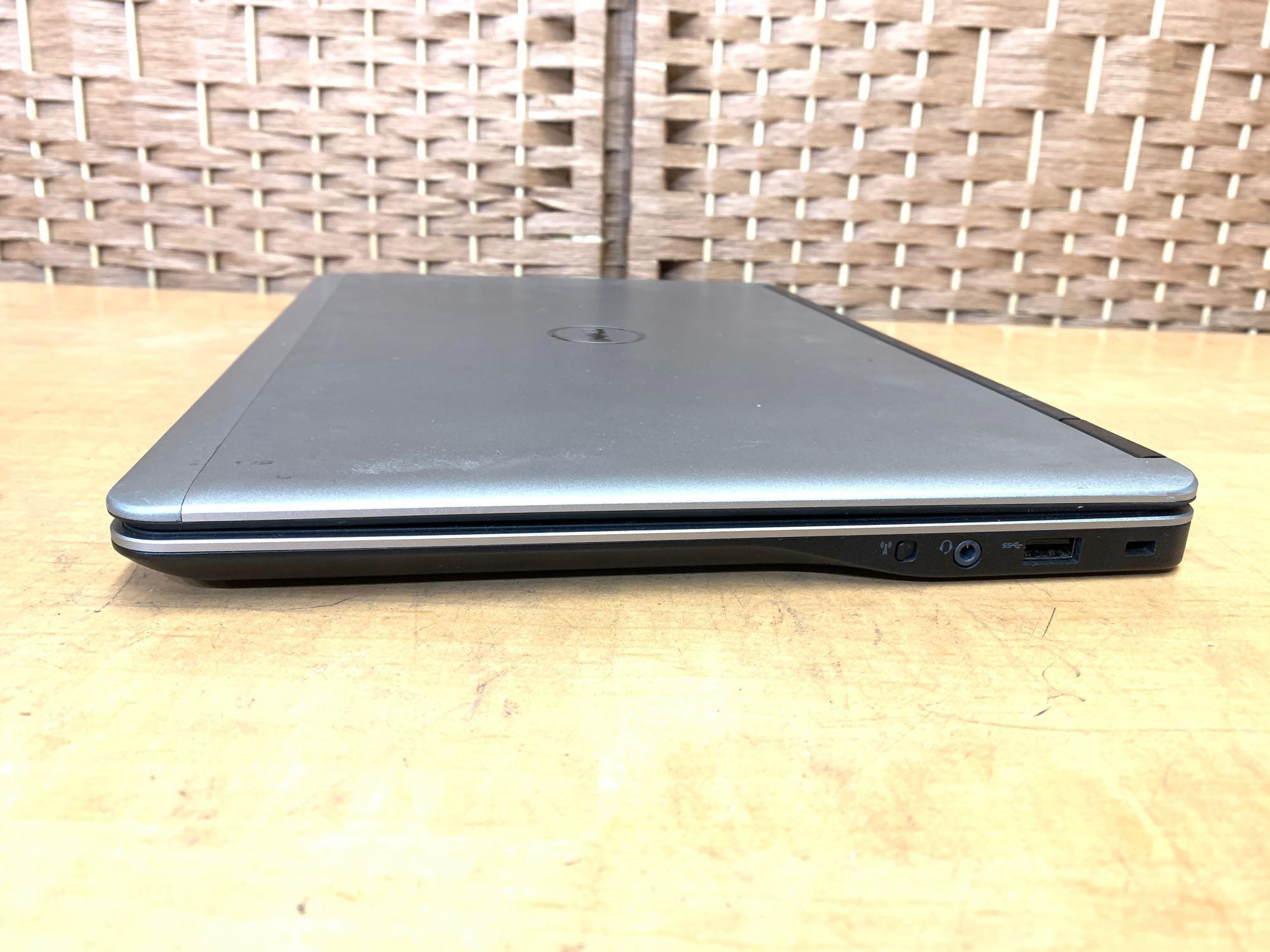 Dell Latitude E7440 14" LCD Intel i5-4300U 1.90GHz 4GB 500GB Wifi Bt Win 10 Pro Laptop Computer