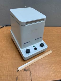 Eppendorf 5415C Desktop Centrifuge with Rotor F-45-18-11