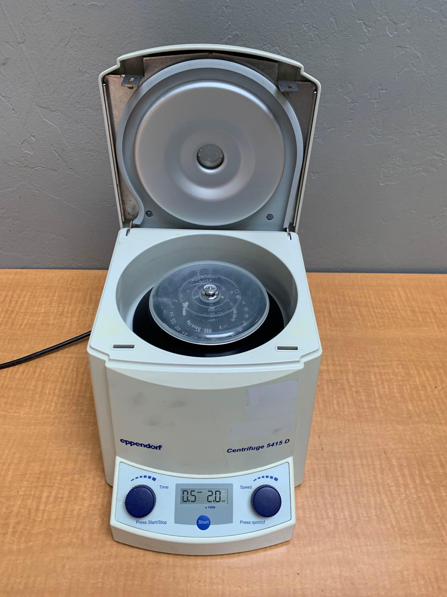 Eppendorf 5415D Desktop Digital Centrifuge with Rotor F45-24-11