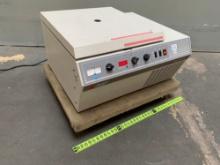 Beckman Coulter Allegra 6R Refrigerated Centrifuge