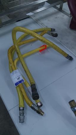 Commercial kitchen quick release gas hoses