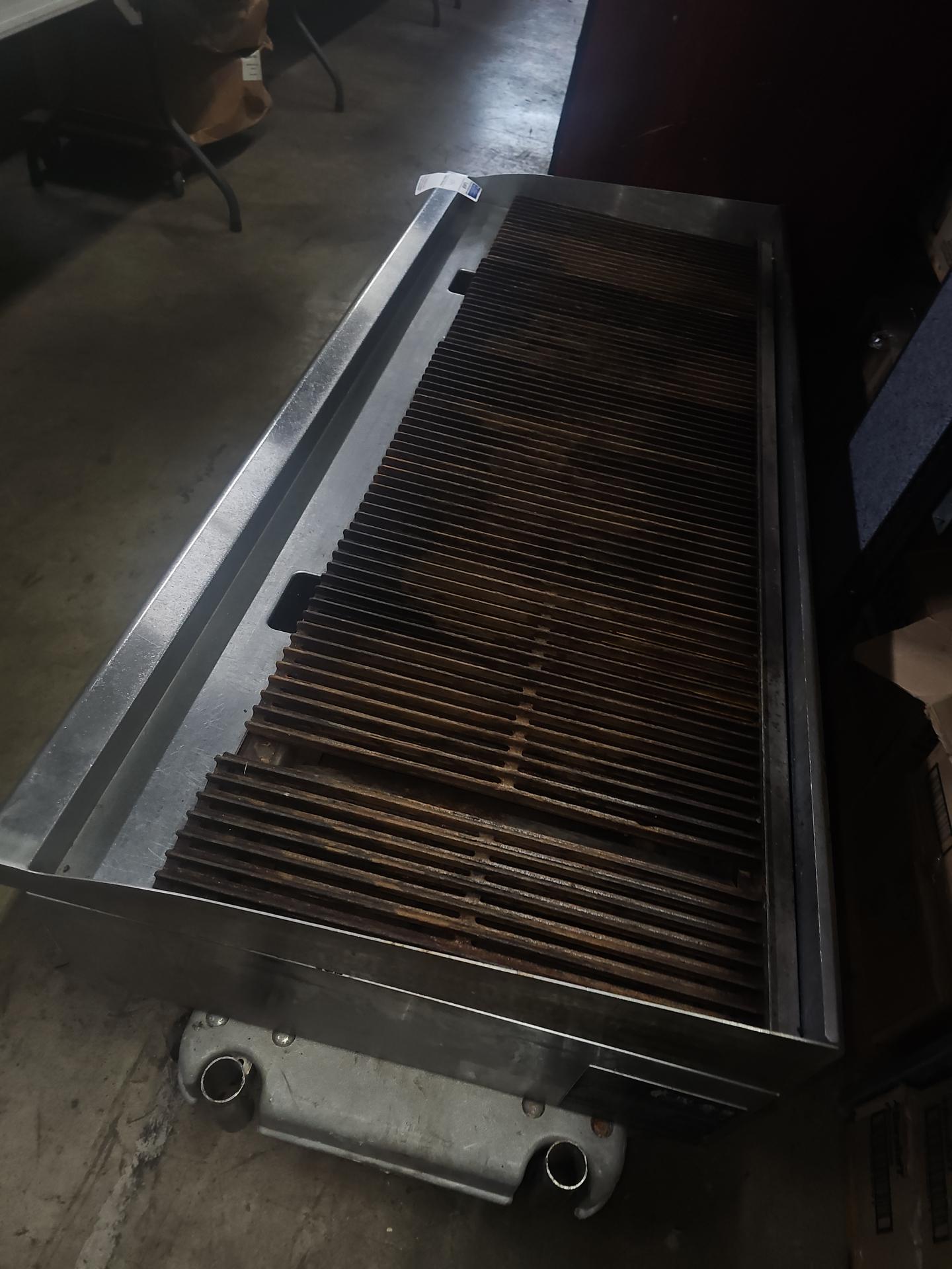 Stainless steel Char gas grill 6' with legs 6 burners