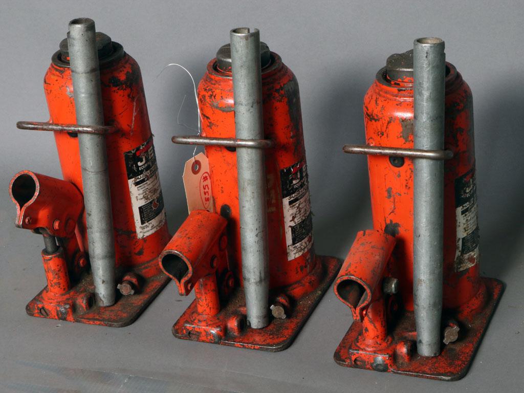 Lot of (3) 22-ton orange hydraulic bottle jacks